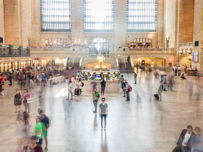 意大利五渔村<br>cevlzba.cn 悬崖彩色房子
